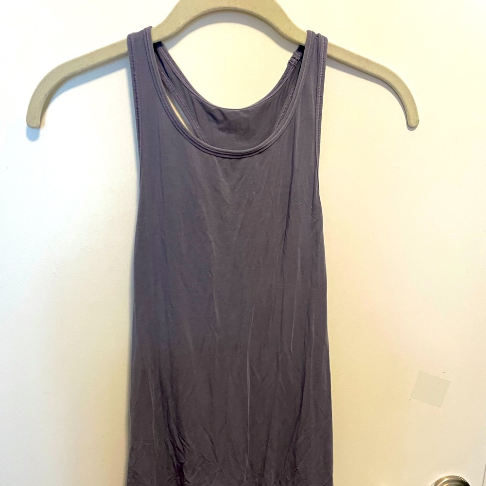 Lululemon high-neck tank. Size 6/8/medium